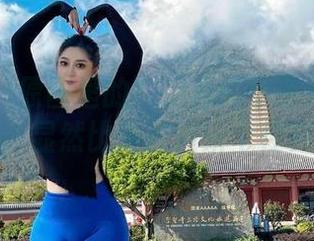 微密圈 – 原图里的120斤的小王同学：这一衬衫，显然比他的傲娇个性更抢镜。