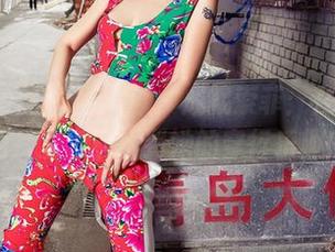 AISS爱丝(黄金版) – 成就索菲：在每一张图片里都能找到她的穿行乐趣！