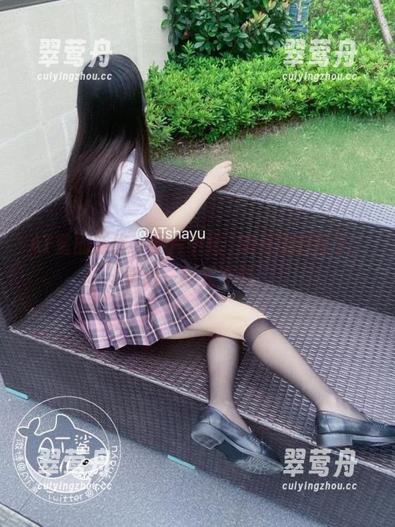 AT鲨 AT鲨的新作,图片中妃咲旗袍里的细节,真想一探究竟啊。
