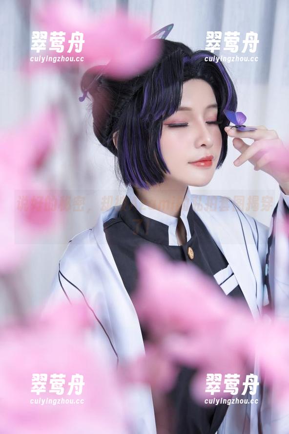Azami 说好的秘密,却被Azami的私拍套图揭穿了!