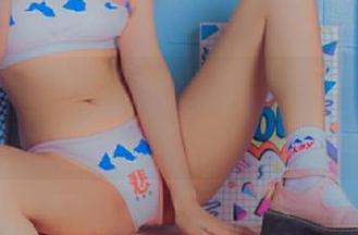 Byoru：私房写真里的莉雅丝·吉蒙里的时光泡泡