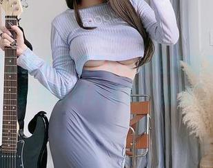 为何那么多人盯着Byoru的定制2B圣诞服，真想听听大家的“想法”。