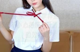 Feilin嗲囡囡 – 分享李梓熙的纯白写真：这是我们不小心把洗衣粉洒太多后，出来的效果吧？