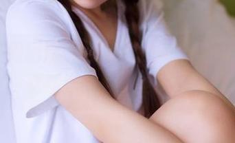 GIRLT果团网 – 王语纯的高跟鞋图包，免费赠送，你确定不来？