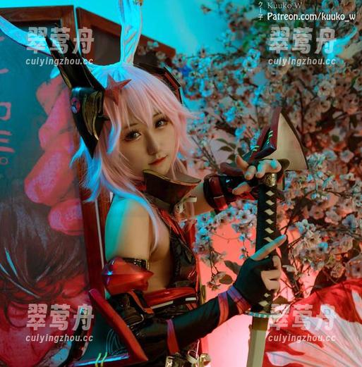 短裙写真更新：KuukoW又在玩什么新花样？