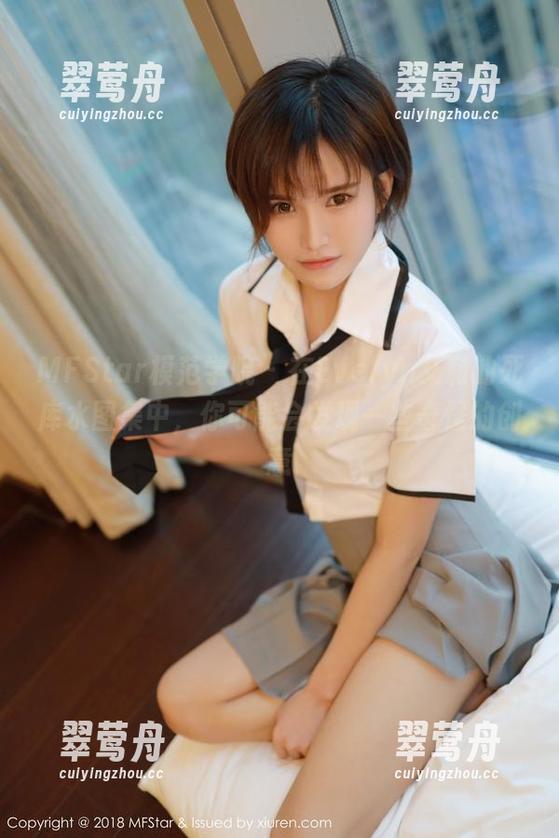 MFStar模范学院 - 在Evelyn艾莉的死库水图集中，你可能会发现一些奇怪的创意