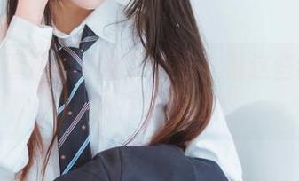 喵糖映画的夏日制服合集：看这些制服，谁还在乎温度？