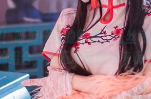福利到！喵糖映画的图集，白丝和双马尾的组合，我还没反应过来呢。