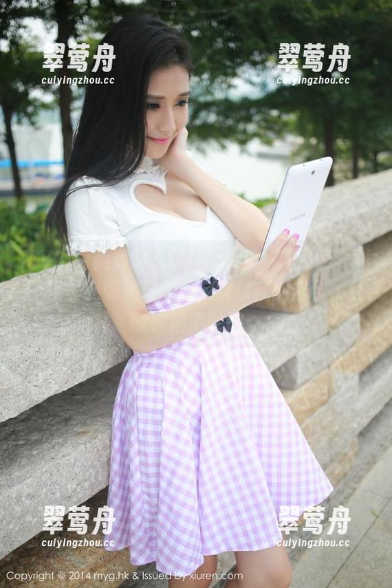MyGirl美媛馆 - Carina梦绮的私房写真，温柔宛如夏日微风，吹过我的窗台，让我忘记了时间！
