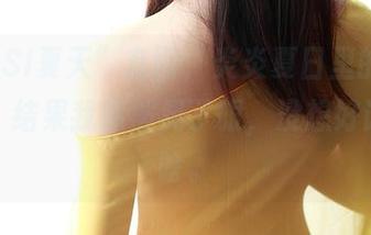 “ROSI夏天”套图，炎炎夏日里的一抹清凉，结果我却被晃了眼，没想好该期待啥。