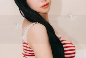 Sia(시아)那一天不小心把KIMLEMON的精选套图放到早餐桌上，变换吃货神技！