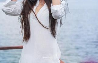 TGOD推女神 – 下载伍月yuer的“职业装”写真集，瞅瞅怎么样才能在办公室成女王，一点也不难。