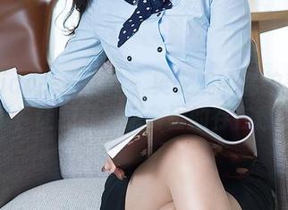 TouTiao头条女神 – 樊安妮的私拍美足图集，让我开始思考脚的存在意义