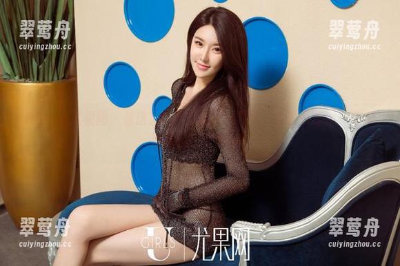 UGirls尤果网 - 看这里！白熙萌在线写真，美腿在招手，不来看真的要后悔哦！
