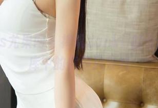 UGirls尤果网 – 禅叽zankii的长腿，图库中的优雅风景线