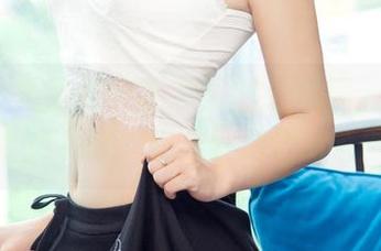 UGirls尤果网 – 图片里的赵娜娜，让人不自主想下载，温柔始终萦绕心头。