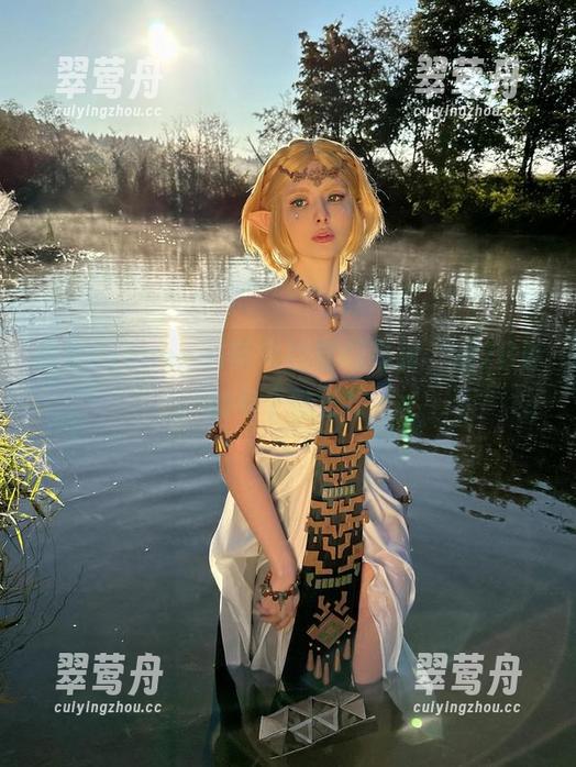 这次Vinnegal带来的定制写真，让2B更加有个性了！