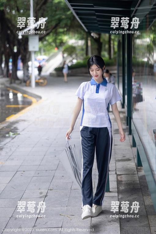 Xiuren秀人网 - 水手服私拍，养乐多Doll的甜美和俏皮不请自来。