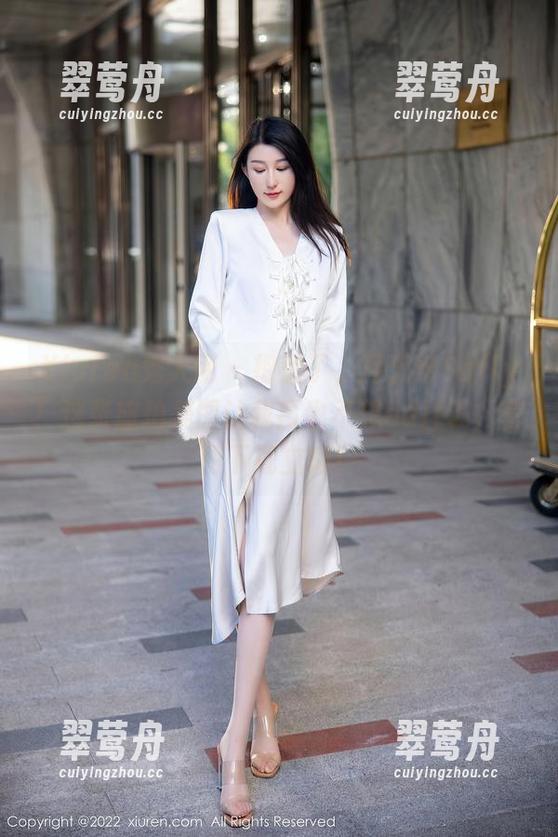 Xiuren秀人网 - 抱歉了，周于希Sally！这张旅拍美图让我再也不想edit了，套图下载立刻！