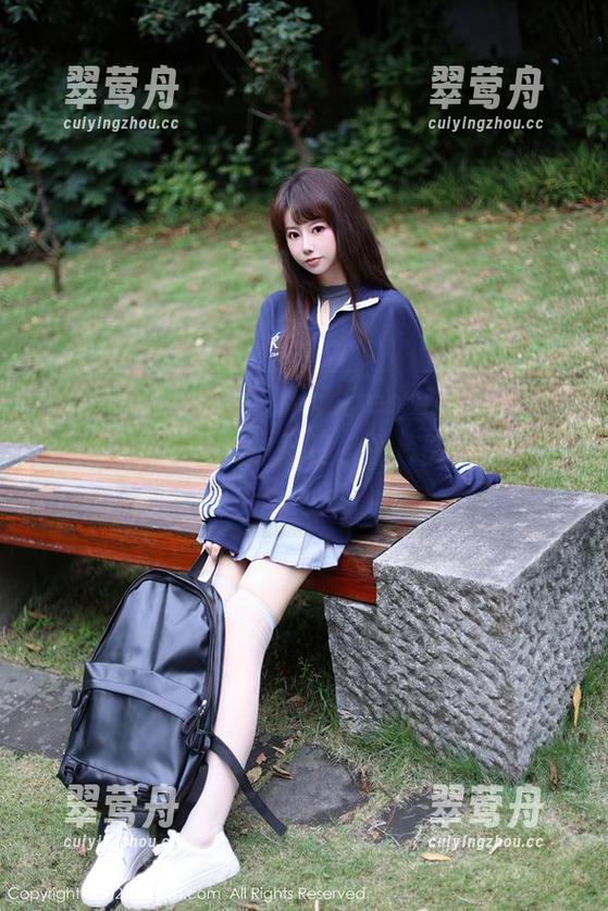 Xiuren秀人网-婕西儿jessie Xiuren秀人网 - 婕西儿jessie的双人画像,走出无圣光的阶段,图片倒像两人互诉心声