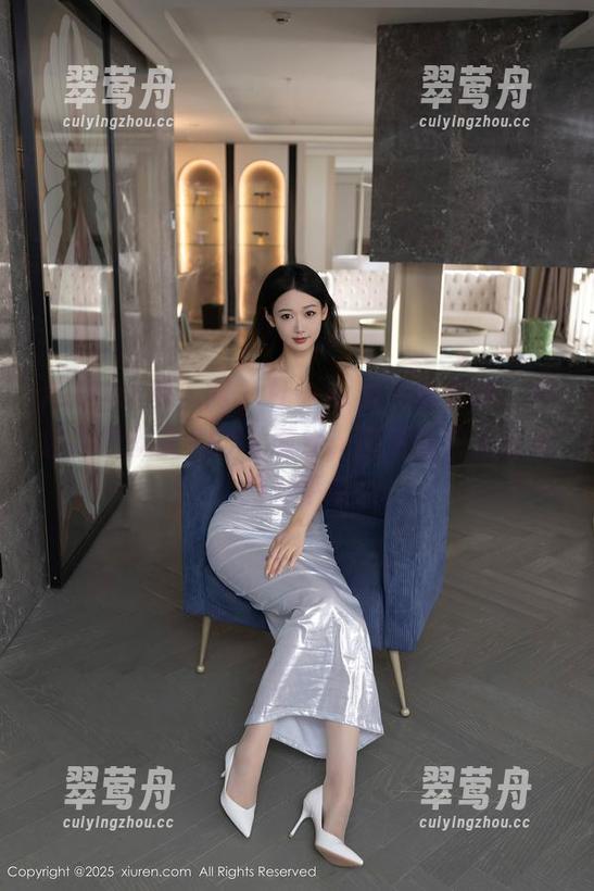 Xiuren秀人网 - 杜viki的白丝套图，轻轻松松就能SEXY满分，但重要的是要维持好平衡