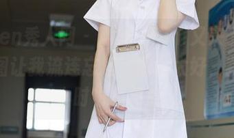 Xiuren秀人网 – 糯美子nini又来了，双人美图让我流连忘返，图包太好，我几个小时也不见底。