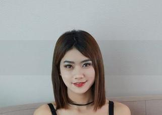 YouWu尤物馆 – Cris_卓娅祺是如何让居家套图看起来这么自然的？我也要这样卷着舒适的衣服！