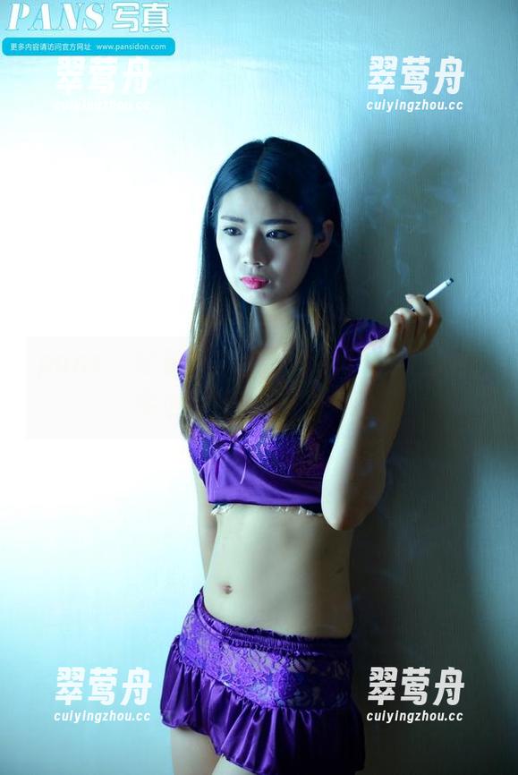 pans - 分享小九的睡衣写真：随便拍其实也挺好，谁在乎呢？