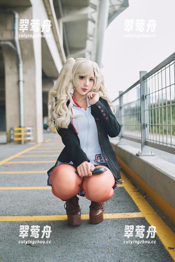 Puypuy户外最新写真集：无畏风雨，祝我每天都有美丽的妆点！