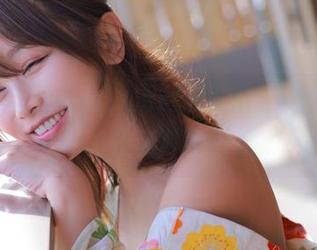 我就在这儿等着，浴缸里的いくみ(育美)写真，让人移不开眼。