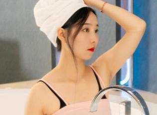 丽柜 – 当Amily礼服化身‘非礼服’，私拍图集颠覆传统，别有一番天地！