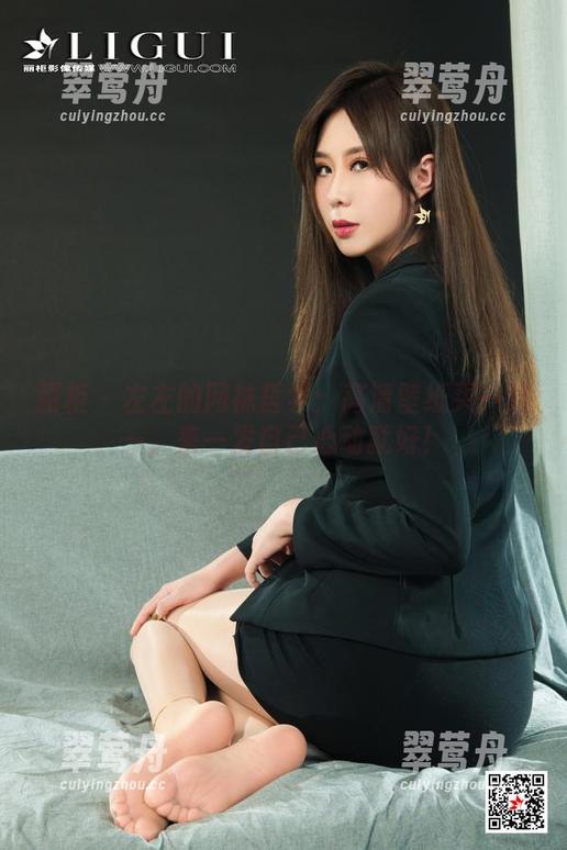 丽柜-左左 丽柜 - 左左的网袜哲学:高清壁纸买一送一,来一发自己心动就好!