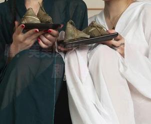 丽柜 – 瞧！美美的私房，天使和她的恶作剧同框！