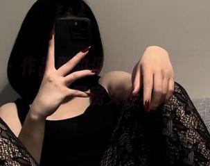微密圈 – 作品里的保守的二舅妈，真正的厨房女神