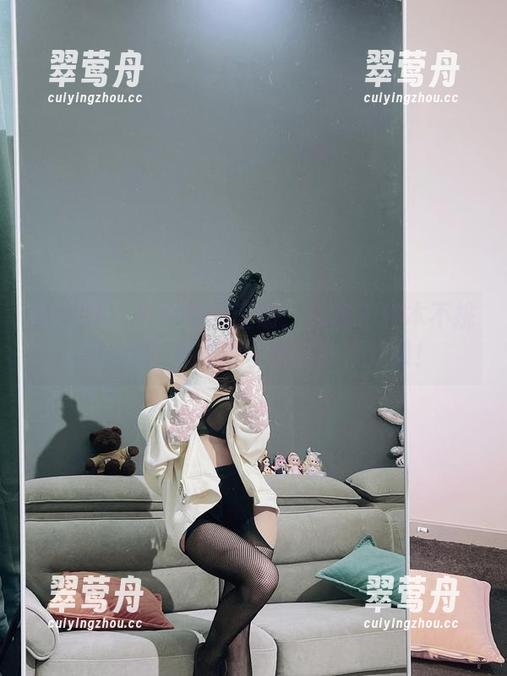 微密圈 - 兔宝妮to证明：白裙子根本不挑人——图包里藏着各路试妆效果！