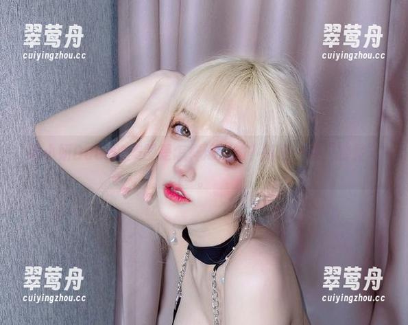 啾小妍Deer的美图是怎样炼成的？搭配一份“饕餮”。
