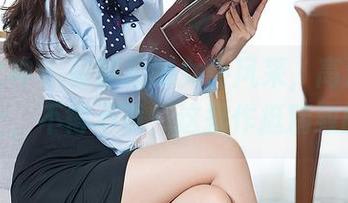 头条女神 – 曼苏拉娜女仆风采，高清原图送上，不得不说，这操作挺精致的。