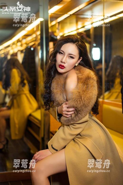 头条女神 - 火儿裤里丝，图包合集，不说你也猜得到！