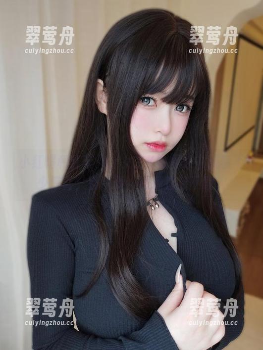 小红帽和红苹果，女主K的图集中藏着不少惊喜，别犹豫，资源直接下载。