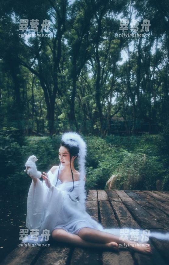 微密圈 - 皮衣里的故事，绝对不平常——好H好女杀手写真合集震撼上线！