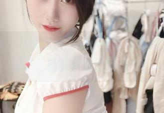 微密圈 – 从此再也不怕小玉吃果冻跑了，捆好了，她就只属于这图包！