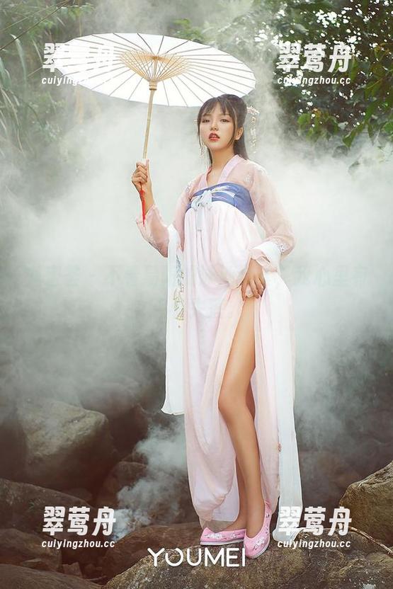 尤蜜荟 - 不看易阳的泳池全套，我心里有点小失落。