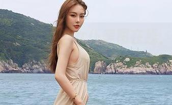尤蜜荟 – 露露小喵女仆美图在线，满满的“服务态度”，看得我想点外卖。