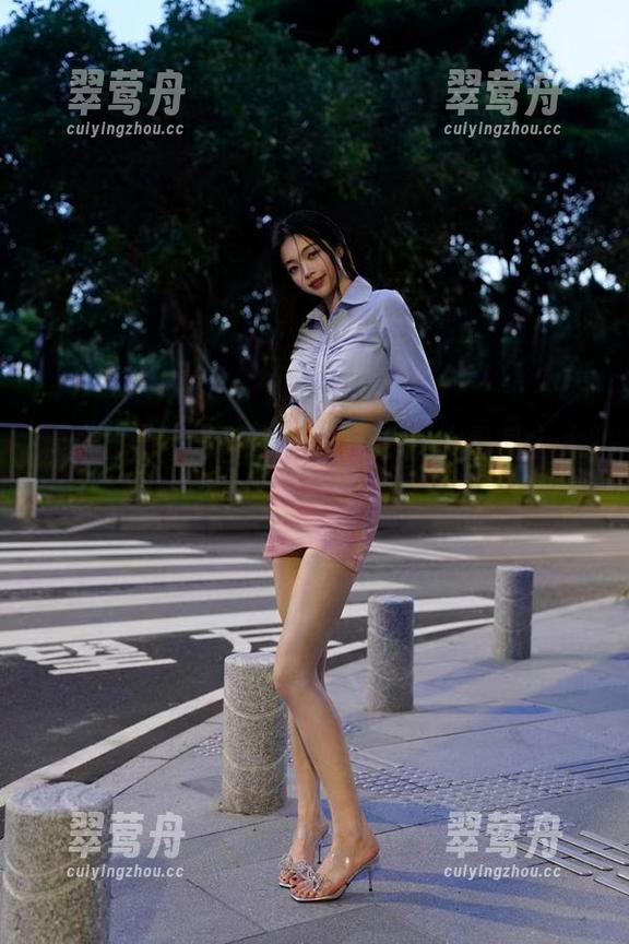 微密圈 - 白衬衫的魅力在徐珺大哥身上大发光彩，这套写真不容错过！