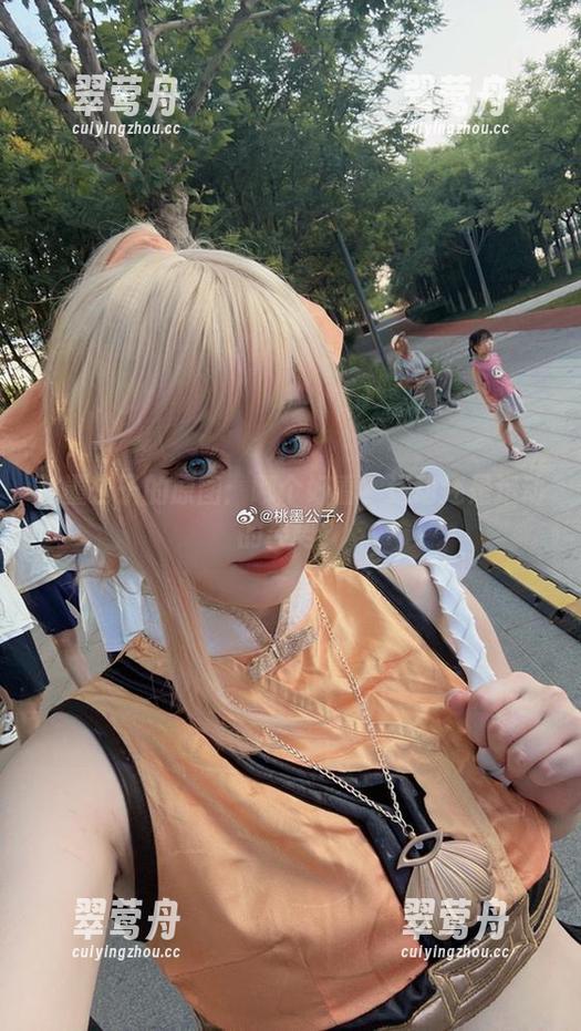 桃墨公子的原图：哪个好看？运动还是运动的姿势？