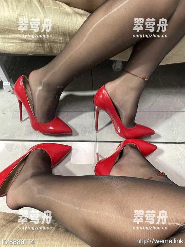 微密圈 - 纯情学院风，你想象中甜蜜的日常，桃沢樱呀带你一赏这组作品。
