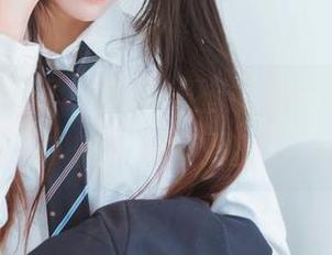 桜桃喵又来了，这回美脚原图真让我掩面输掉颜值更新