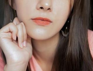 梦丝女神 – 更新的美图就像仙女的魔法，莹仙女让PINK变得别致又俏皮！