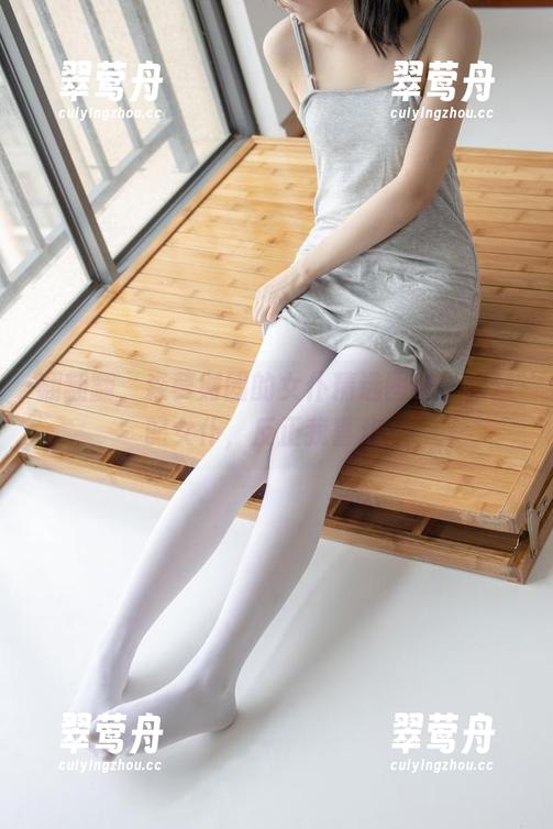 翻翻翻，森萝财团的女仆精选图包，白丝配女仆，反正我喜欢。
