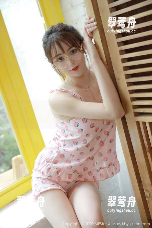 模范学院 - 泳池写真全集—Ellie艾栗栗在水里那副样子，太迷了吧！